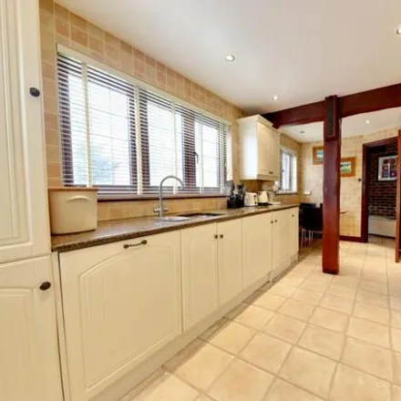 Image 3 - unnamed road, Loughton, IG10 1PD, United Kingdom - House for sale