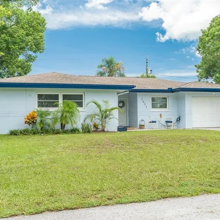 Image 3 - 401 4th Street Southwest, Largo, FL 33770, USA - House for sale