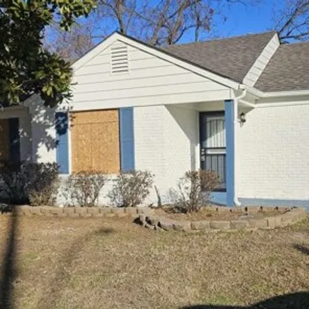 Buy this 3 bed house on 3060 Watson Street in Memphis, TN 38118