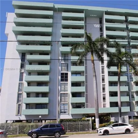 Buy this 1 bed condo on 1825 West 44th Place in Hialeah, FL 33012