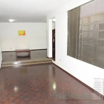 Buy this 4 bed house on Rua Raja Gabaglia in Presidente, Londrina - PR