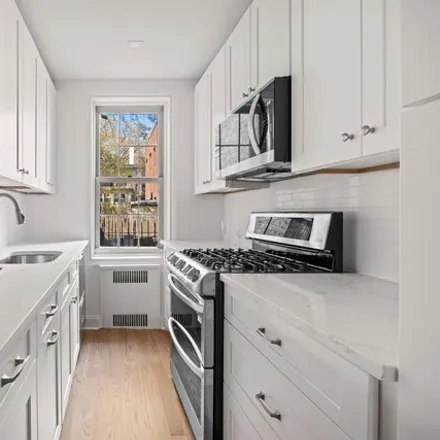 Image 5 - 360 Clinton Ave Apt 1l, Brooklyn, New York, 11238 - Apartment for sale