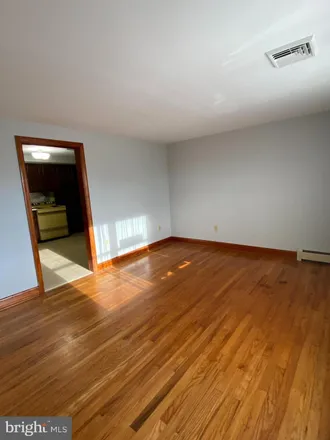 Image 7 - 1412 Fairmount Road, Small Crossings, Hampstead, MD 21074, USA - Apartment for rent