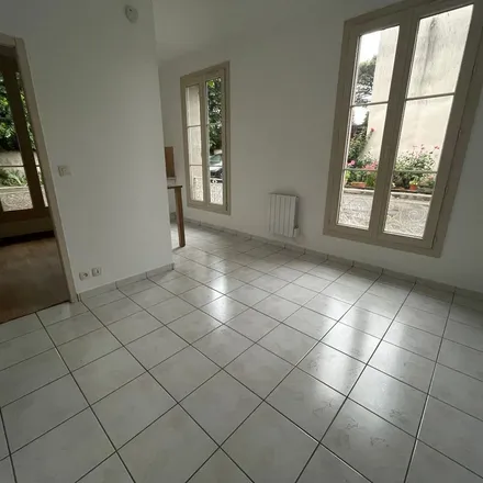 Image 2 - 39 Rue Antoine Bayes, 31100 Toulouse, France - Apartment for rent