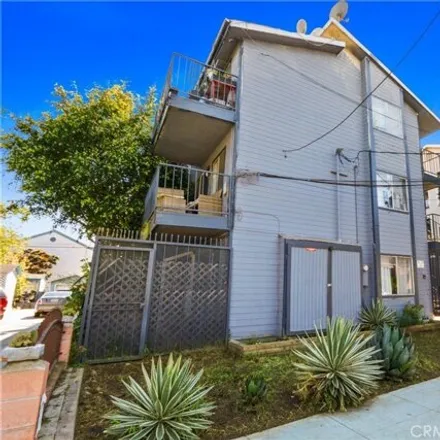 Buy this 14 bed house on 540 Nebraska Avenue in Long Beach, CA 90802