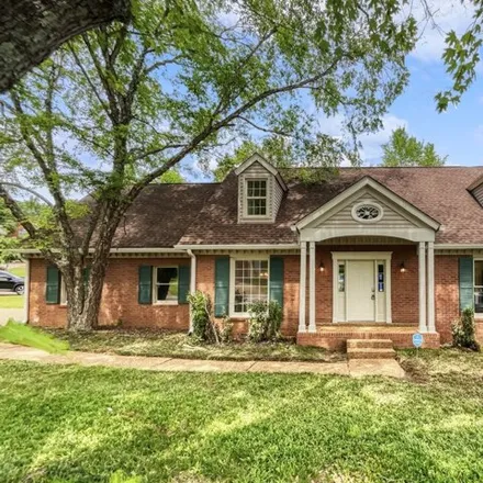Buy this 3 bed house on 621 South River Bend Court in Nashville-Davidson, TN 37221