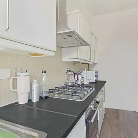Image 5 - Hillfield Garage, Hillfield Avenue, London, N8 7DH, United Kingdom - Apartment for rent