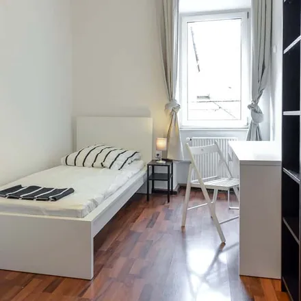 Rent this 4 bed room on Gorillas in Fraunhoferstraße 10, 80469 Munich