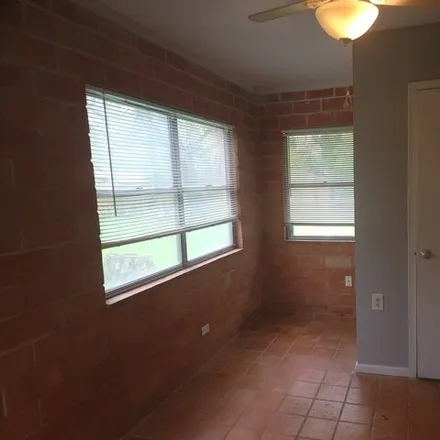 Image 7 - 6108 Evers Road, Leon Valley, Bexar County, TX 78238, USA - Apartment for rent