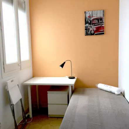Rent this 6 bed apartment on Farmàcia Esteban Boter in Margarita, Carrer de Muntaner
