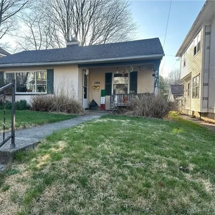 Image 3 - 1379 Phillips Avenue, Ohmer Park, Dayton, OH 45410, USA - House for sale