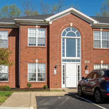 Buy this 2 bed condo on 9318 Pine Lake Drive in Jeffersontown, KY 40220