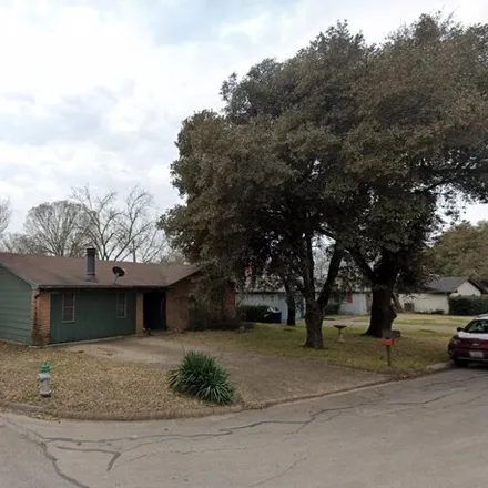Buy this 3 bed house on 3801 North Beaton Street in Corsicana, TX 75110
