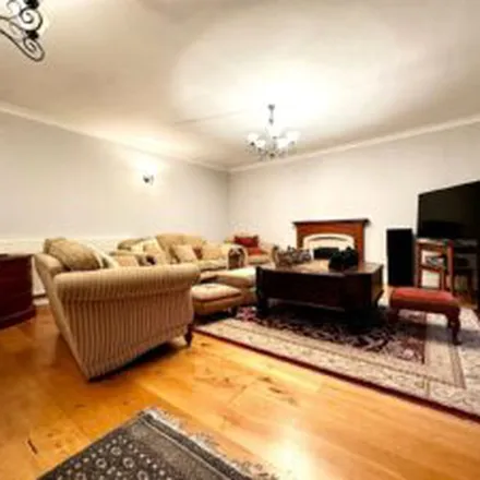 Rent this 2 bed apartment on Leighside in Bridge Road, Leigh Woods