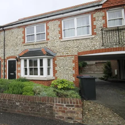 Rent this 1 bed townhouse on Basin Road in Chichester, PO19 8PY