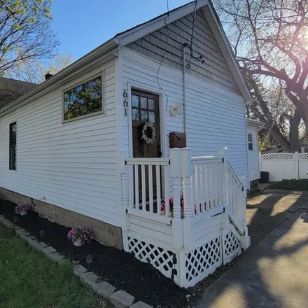 Buy this 2 bed house on 659 McReynolds Avenue Northwest in Grand Rapids, MI 49504
