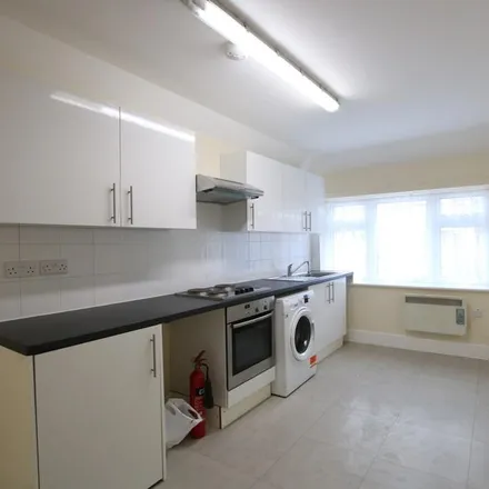 Rent this 1 bed apartment on Ínnísfree House in Deerhurst Road, Brondesbury Park
