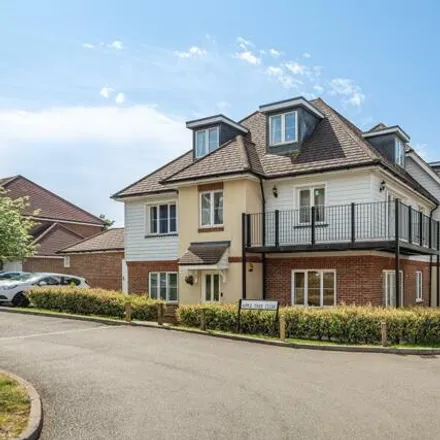 Image 1 - Apple Tree Close, Loudwater, HP11 1HE, United Kingdom - Apartment for sale