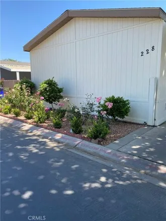 Buy this studio apartment on Clubhouse in Palmdale, CA 93550