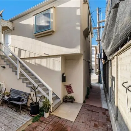 Image 8 - 323;325 Marine Avenue, Manhattan Beach, CA 90266, USA - Apartment for sale