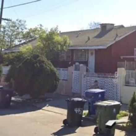 Image 3 - 1490 East 41st Place, Los Angeles, CA 90011, USA - House for sale