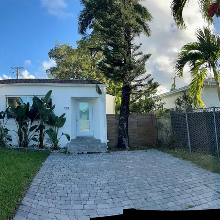 Image 3 - 968 Northeast 80th Street, Miami, FL 33138, USA - House for sale