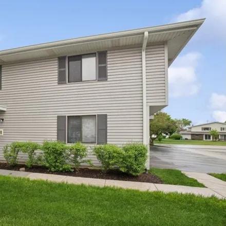 Buy this 2 bed condo on 125 Barcliffe Lane in Schaumburg, IL 60194