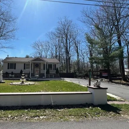 Buy this 4 bed house on 3129 Leisure Drive in Coolbaugh Township, PA 18346