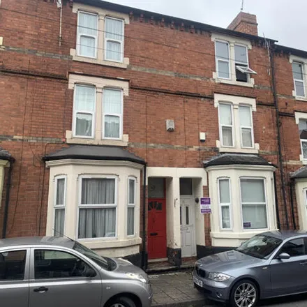 Rent this 5 bed townhouse on 34 Myrtle Avenue in Nottingham, NG7 6NR