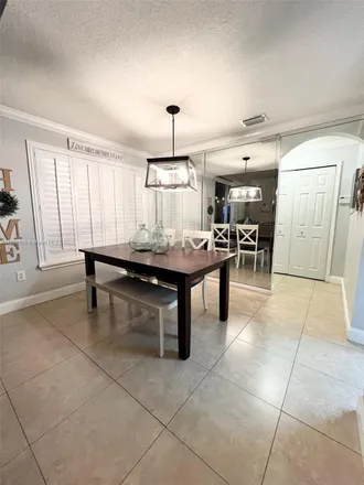 Image 8 - 8401 Northwest 139th Terrace, Miami Lakes, FL 33016, USA - Townhouse for sale