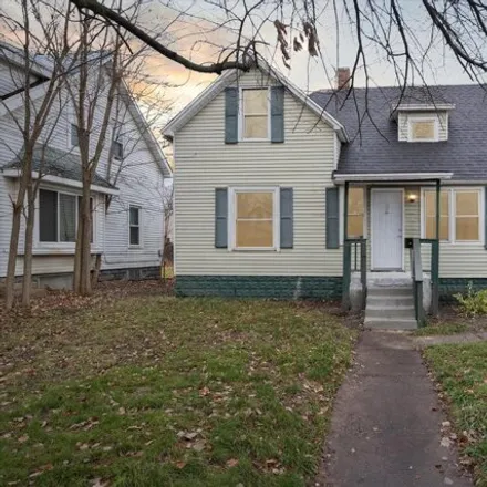 Buy this 2 bed house on 1709 Reed Avenue in Kalamazoo, MI 49001