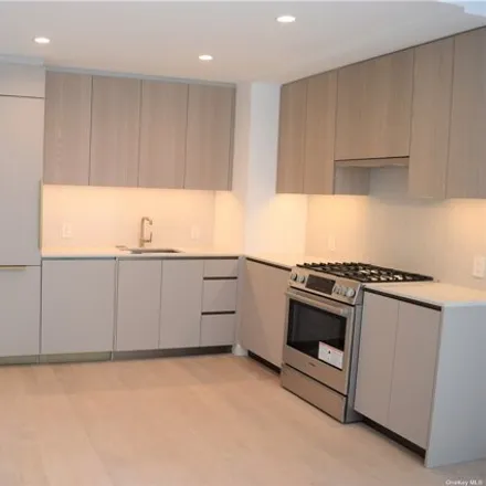 Rent this 1 bed condo on 3 Court Sq in New York, 11101