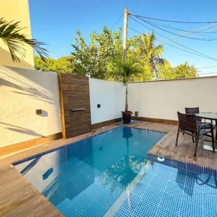 Rent this 3 bed house on Travessa Particular in São Lourenço, Niterói - RJ