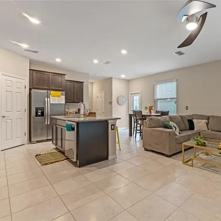 Image 6 - Hillsborough Avenue @ 6813, East Hillsborough Avenue, East Lake-Orient Park, FL 33610, USA - Loft for sale