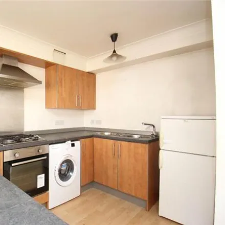 Image 4 - 494 Meadowpark Street, Glasgow, G31 2TF, United Kingdom - Apartment for sale