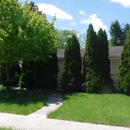 Buy this 3 bed house on 2611 Poinsette Drive in Fort Wayne, IN 46808