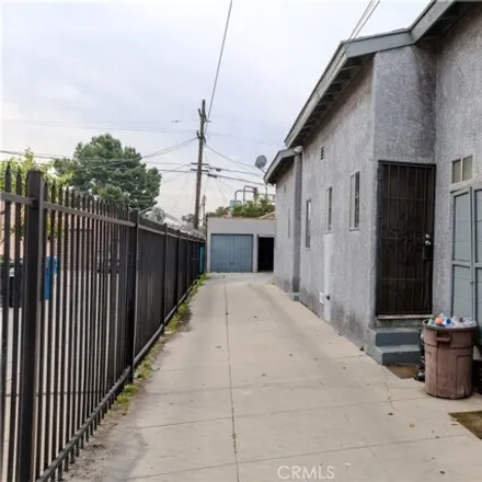Image 7 - 1300 West 57th Street, Los Angeles, CA 90037, USA - House for sale