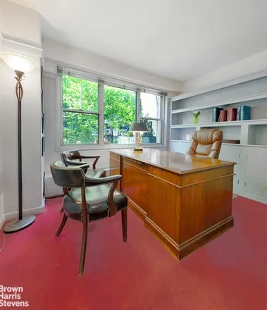 Image 3 - 15 WEST 72ND STREET in New York - Apartment for sale