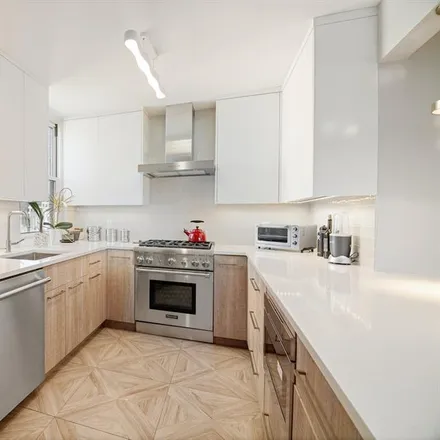 Image 5 - 501 EAST 79TH STREET 18D in New York - Apartment for sale