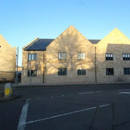 Image 2 - The Oval, Bishop Auckland, Durham, Dl14 - Townhouse for sale