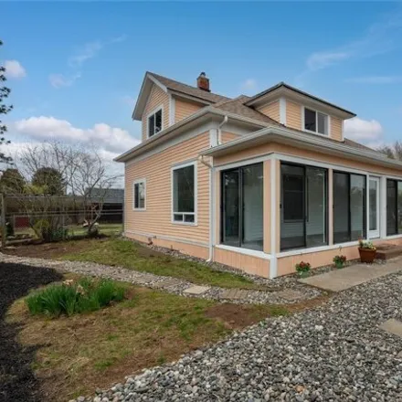 Buy this 4 bed house on 664 Cedar Street in Blaine, Whatcom County