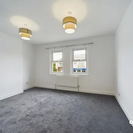 Rent this 2 bed apartment on 473 Oxford Road in Reading, RG30 1HF