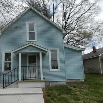 Buy this 2 bed house on 1335 South East Street in Jacksonville, IL 62650