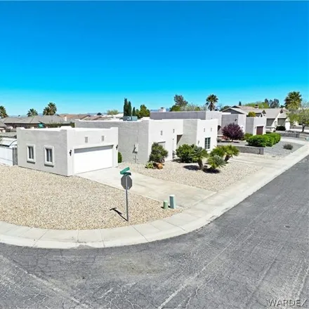 Image 3 - 3169 Courtney Avenue, Kingman, AZ 86401, USA - House for sale