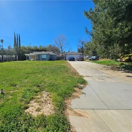 Buy this 3 bed house on 12154 18th Street in Dunlap Acres, Yucaipa