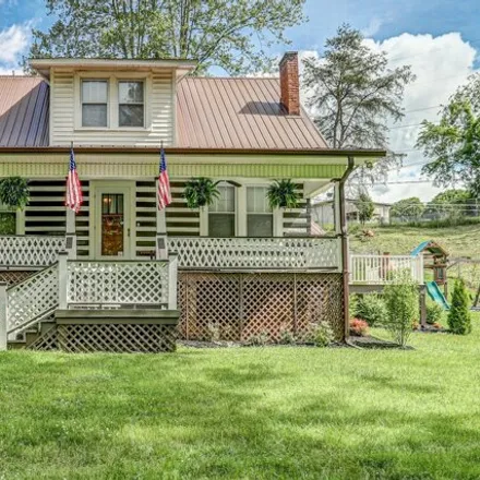 Buy this 5 bed house on 917 Paperville Road in Paperville, Sullivan County