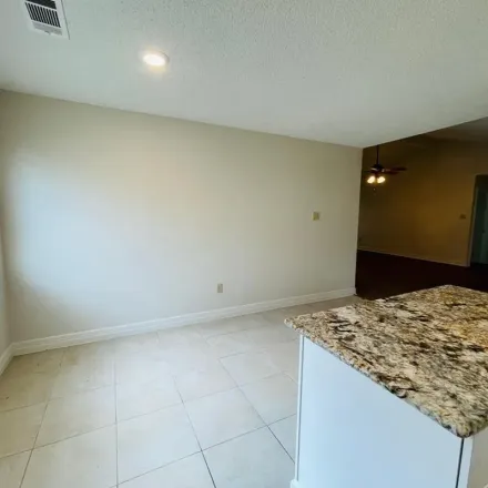 Image 4 - 3644 Autumn Lane, Baytown, TX 77521, USA - Apartment for rent