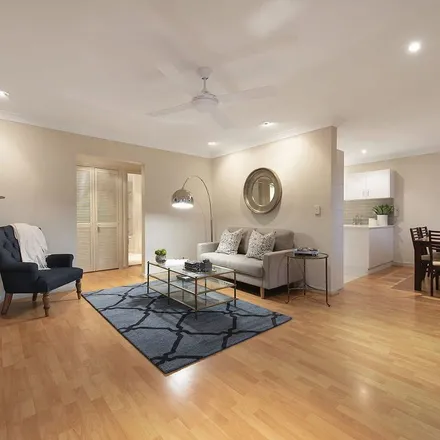 Image 9 - 333 Cavendish Road, Coorparoo QLD 4151, Australia - Apartment for rent