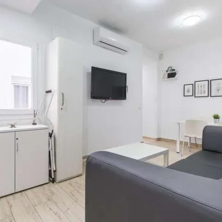 Rent this 1 bed apartment on Calle Antonio Vicent in 60, 28019 Madrid