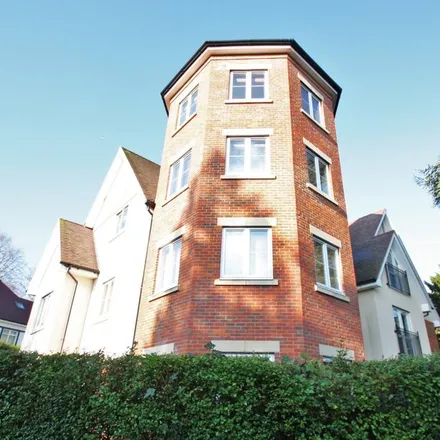 Rent this 2 bed apartment on Furze Lane in London, CR8 3EG